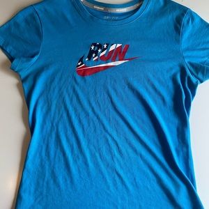 Nike tee